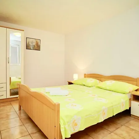 Apartamento Piscina Seget Vranjica