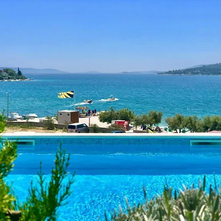 Piscina Apartment *
